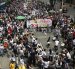 Personas participan en una manifestación contra el Gobierno de Abelardo de la Espriella, este miércoles 14 de octubre, en Cali (Colombia).