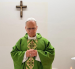 El papa León XIV celebra una misa en el hospital Gemelli de Roma, en las primeras fotografías difundidas tras su operación pulmonar.