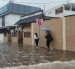 En sectores como Urdesa se registraron inundaciones este 19 de octubre de 2026.