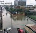 Las inundaciones se evidenciaron en varios barrios de Babahoyo la mañana de este lunes 19 de octubre.