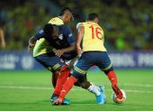 Imagen del partido de la segunda jornada del grupo A en el Torneo Preolímpico Sudamericano Sub 23 entre Colombia y Ecuador, en el estadio Centenario en Armenia (Colombia).