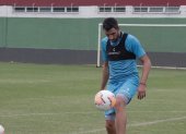 Cristian Pellerano estará en el centro del campo y será el encargado de armar al equipo.