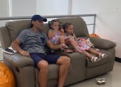 El entrenador canario, Fabián Bustos, ha pasado viendo películas infantiles con sus hijas menores.