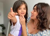 La actriz y empresaria de moda junto a la pequeña Amelia.