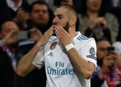 Karim Benzema, jugador del Real Madrid, elige mofarse de los elogios del directivo francés.