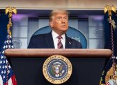 Donald Trump, durante una conferencia de prensa en la que cuestionó, sin dar evidencias ni fundamentos, los resultados parciales de las elecciones en Estados Unidos.