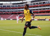El jugador guayaquileño de 20 años fue figura la semana pasada con la selección.