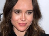 Toronto (Canada), 16/09/2017.- (FILE) - Canadian actor/cast member Ellen Page arrives for the screening of the movie "My Days Of Mercy" during the 42nd annual Toronto International Film Festival (TIFF) in Toronto, Canada, 15 September 2017 (reissued 01 December 2020). According to media reports, the actor formerly known as Ellen Page has announced he is transgender and now goes by the name of Elliot Page in a statement on social media on 01 December 2020. *** Local Caption *** 53771708 (Cine) EFE/EPA/WARREN TODA *** Local Caption *** 53771708