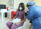 Vacunación. Este fin de semana continuó a administración de la primera dosis a los trabajadores de la salud.
