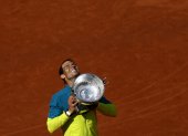 El tenista español, que ahce dos días cumplió 36 años, levantando su título Grand Slam # 22.