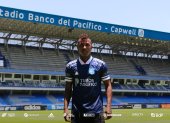 Foto del año pasado en una visita oficial de Bolaños al estadio de Emelec.