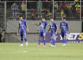 Difíciles, así son las horas que vive el entrenador Miguel Rondelli en Emelec. Lleva tres partidos sin sumar puntos en el torneo nacional.