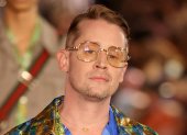 Macaulay Culkin tiene 43 años.