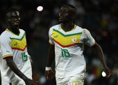 Senegal"s forward Sadio Mane (R) celebrates after scoring a penalt during the friendly football match between Bolivia and Senegal in Orleans, central France, on September 24, 2022. (Photo by Christophe ARCHAMBAULT / AFP) (Photo by CHRISTOPHE ARCHAMBAULT/AFP via Getty Images)