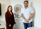Cita. Andrés Fantoni se reunió ayer con Gina Ochoa, de OEA-Ecuador.