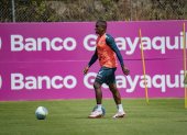 Jhegson Méndez ya hizo trabajos de cancha en la Casa de la Selección.