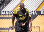 Felipe Caicedo podía debutar en Barcelona contra Técnico Universitario