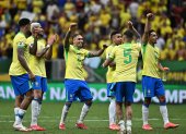 Brasil venció 2-1 a Colombia.