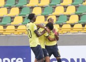 Jugadores de la selección Sub 17 de la Tricolor festejan en el triunfo contra Bolivia en el Sudamericano