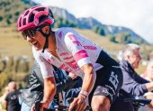 Richard Carapaz lleva un ascenso significativo y progresivo en la clasificación general.