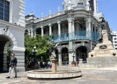 Estética. Al estar operativas las piletas, estas ayudarían a mejorar los espacios públicos; los académicos sugieren  que se rescate el valor patrimonial de estos elementos decorativos.