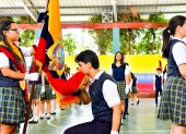 Juramento de la Bandera por parte de los estudiantes de tercero bachillerato.