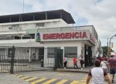 Exteriores del área de Emergencia del hospital Teodoro Maldonado Carbo, en Guayaquil.