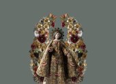 Ornamentos litúrgicos de las hermanas del Monasterio de Santa Clara son parte de la muestra. La virgen en la foto data del siglo dieciocho.