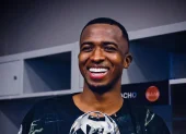 Willian Pacho se consolidó como una de las figuras silenciosas del PSG campeón de Europa.