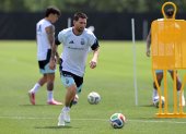 Lionel Messi listo para el debut ante Argelia.