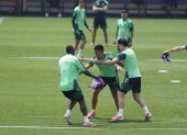 Los jugadores de la selección mexicana durante el entrenamiento.