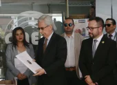 Enrique Herrería presentó ante el CNE un alegato para pedir el archivo de una nueva solicitud de revocatoria presidencial.