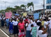 Cientos de fieles de distintas iglesias cristianas y evangélicas recorrieron las principales calles de San Lorenzo en una multitudinaria caminata de oración, elevando un clamor por la paz y la unidad.