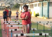 Fátima Navarro en su hábitat natural: el atletismo, disciplina que le ha permitido trascender barreras de género y profesional.