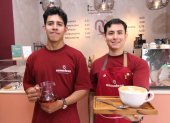 David Guerra junto a su socio Andrés Peña en el local de Nameless, café de especialidades, en la vía a Samborondón.