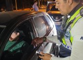 Operativo de alcoholemia en Guayaquil deja 10 conductores aprehendidos.