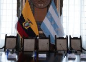 Imagen de la mesa donde sesionan los concejales, en el Salón de la Ciudad.