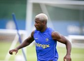 Moisés Caicedo vuelve a escena con Chelsea y enfrenta al Fulham