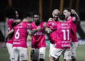 Independiente del Valle ante Flamengo en el estadio Atahualpa.