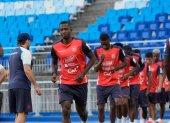 Willian Pacho y sus compañeros en el entrenamiento de Ecuador para enfrentar a Corea del Sur.