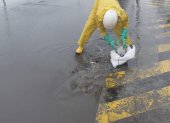 Cuadrillas permanecen activas ante los puntos de acumulación de agua registrados durante las lluvias en Guayaquil.
