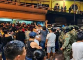El operativo en la Bahía generó cuestionamientos entre los comerciantes. Hubo quienes pidieron, en cambio, que se realicen para poner orden y darle seguridad al secgtor.