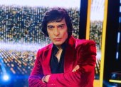 La música de Sandro ha acompañado buena parte de la carrera de Shalo, quien comenzó a presentarse profesionalmente mucho antes de su paso por Yo me llamo.