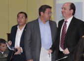 Los ministros Patricio Zambrano (Defensa), César Navas (Interior) y el fiscal Baca informaron del ataque.