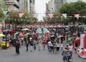 La avenida fue decorada con banderines rojos y verdes, alusivos a la Navidad.

FECHA : 07/12/2019 

Agencia (ag-extra)