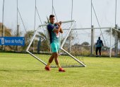 El volante uruguayo Bruno Piñatares quiere entrar en la historia del Delfín ganando el primer campeonato nacional.