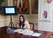 La secretaria Dora Ordóñez durante la rueda de prensa en la Gobernación del Guayas.