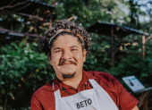 La noche del lunes, Beto Larco se convirtió en el ganador de la primera temporada de MasterChef Ecuador.