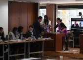 AUDIENCIA. Enrique Pacheco (izq.), Luis Quiroz y César Salinas (der.) decidirán el futuro de El Universo, enjuiciado por Rafael Correa.