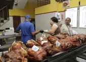 La venta de pavo y cerdo horneado en el Sabrosón.

PERIODISTA : LINA ZAMBRANO 

FECHA : 27/12/2019 

Agencia (ag-extra)